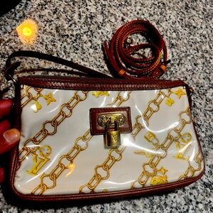 **SOLD**Louis Vuitton Pochette Chains